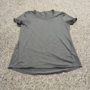 Athleta Kettlebella Gray Training T-Shirt Sz M Short sleeve Workout Gym Active
